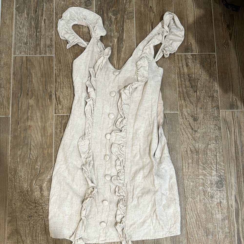 Super cute short dress. Brand is Karlie. Size small.